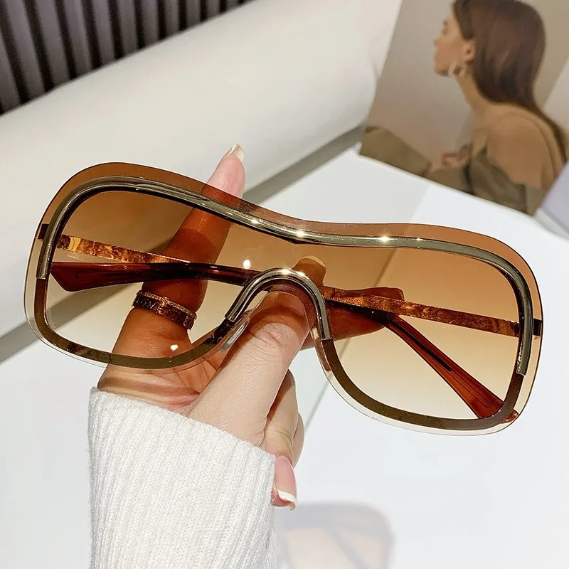 남녀 모두에게 어울리는 새로운 알로이 소재의 파일럿 스 - Designer Sunglasses 리뷰 및 가격